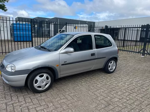 Opel Corsa 1.4i-16V Sport !AIRCO! ELECTR PAKKET!