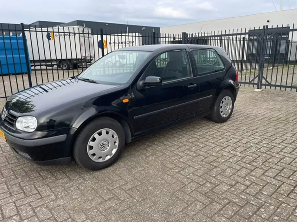 Volkswagen Golf 1.6 Trendline !AIRCO!