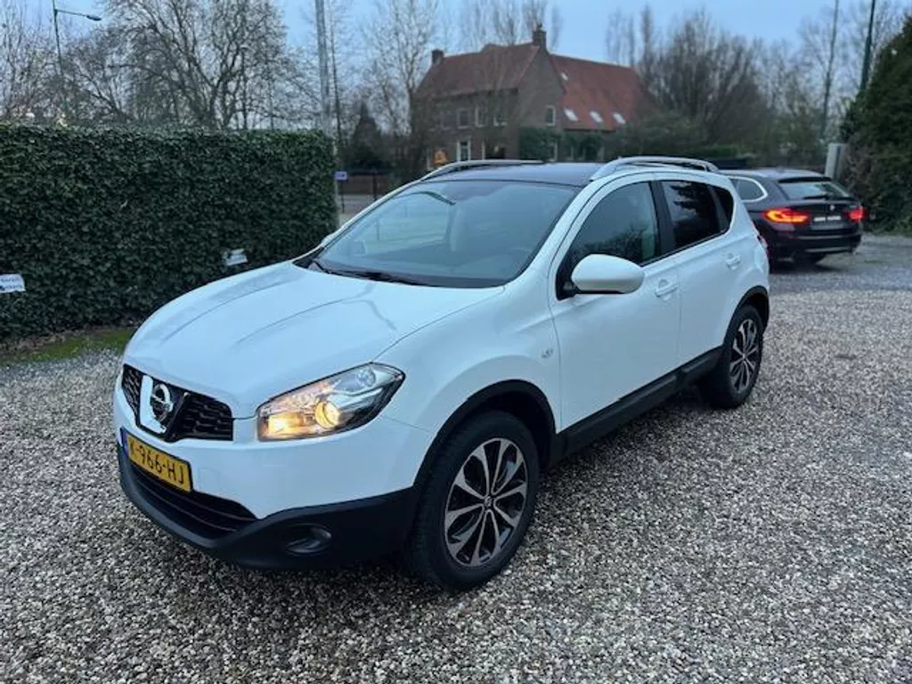 Nissan Qashqai 2.0 Connect Edition PANODAK! !TREKHAAK